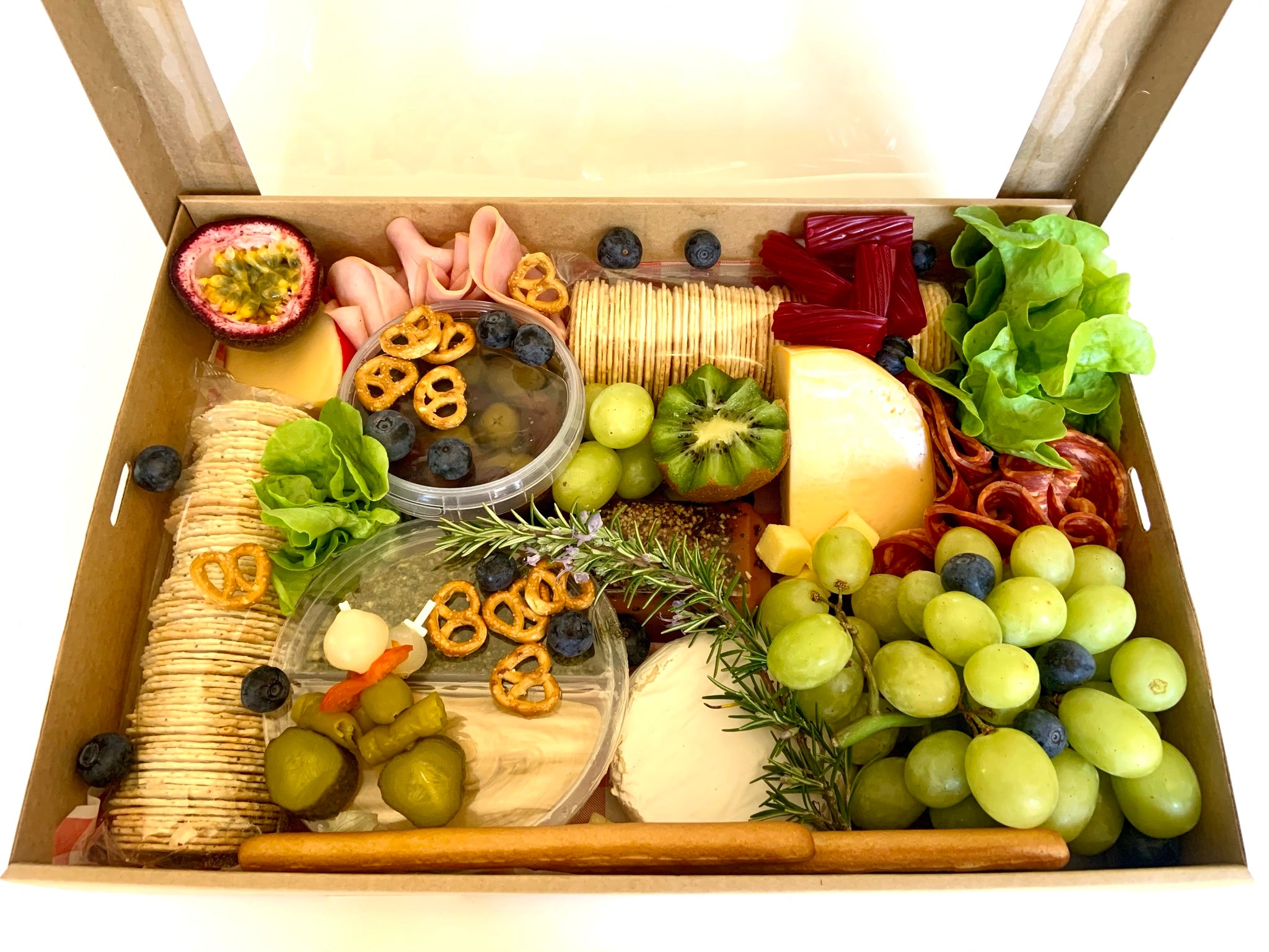 Medium Sweet & Savoury Grazing Box